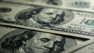 Como investir em dólar morando no Brasil